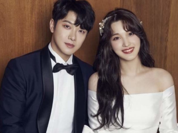 Potret Minhwan FT Island dan Yulhee Eks Laboum