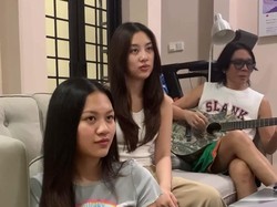 2 Putri Bimbim Slank Ungkap Sosok dan Pola Asuh Ayah