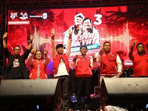 Puluhan Ribu Warga Purwakarta Ikuti Pesta Rakyat Ganjar-Mahfud