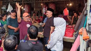 Serap Aspirasi, Caleg PAN Blusukan ke Pasar Kranji