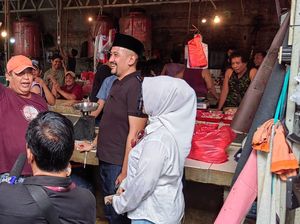 Serap Aspirasi, Caleg PAN Blusukan ke Pasar Kranji