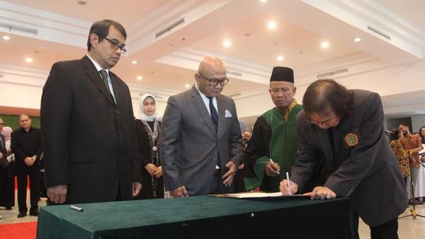 Universitas Moestopo Lantik Beberapa Pimpinan Baru