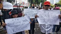 Unjuk Rasa Tuntut KPU Bekerja Profesional dan Jurdil