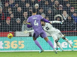 Sheffield Vs Liverpool: Van Dijk Bawa Si Merah Unggul di Babak I