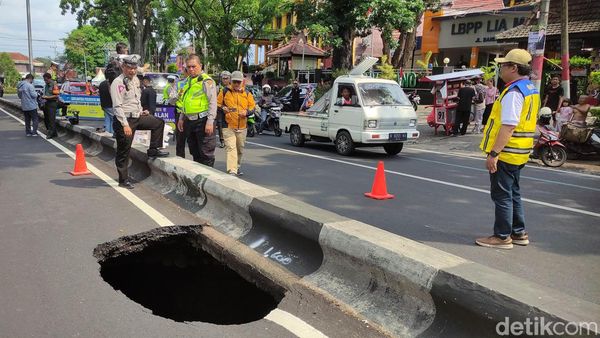 Before-After Aspal Jalan Bandung Kota Malang Ambles
