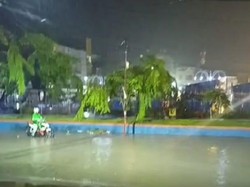 2 Jam Diguyur Hujan Lebat, Kota Sengkang Wajo Terendam Banjir