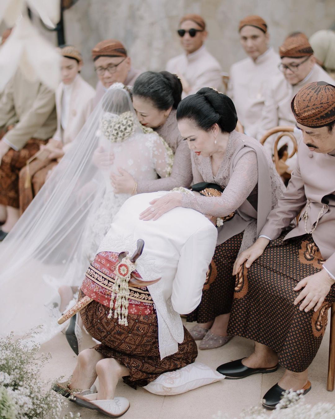 BCL dan keluarga Tiko Aryawardhana
