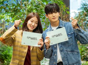 Park Shin Hye & Park Hyung Sik Reuni Setelah 10 Tahun, Bintangi Doctor Slump Park Shin Hye & Park Hyung Sik Reuni Setelah 10 Tahun, Bintangi Doctor Slump