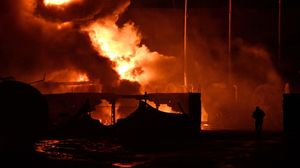 Gegara Perang, Depo Minyak di Donetsk Ukraina Ludes Terbakar
