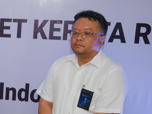 Eks Kadep Anak Perusahaan Ditahan Kejati, PT INKA Serahkan ke Penegak Hukum Eks Kadep Anak Perusahaan Ditahan Kejati, PT INKA Serahkan ke Penegak Hukum
