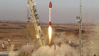 Iran Luncurkan Kapsul Berisi Hewan ke Luar Angkasa