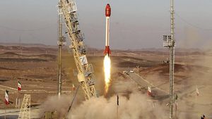 Iran Luncurkan Kapsul Berisi Hewan ke Luar Angkasa