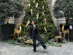 Jennie BLACKPINK Seru Kulineran, Ini Momennya Saat Ngopi dan Makan Burger