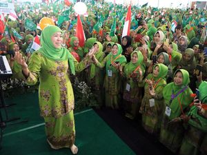 4 Tiket Gelanggang Pilgub Jatim 2024 Digenggam Khofifah, Nggak Ada Lawan?