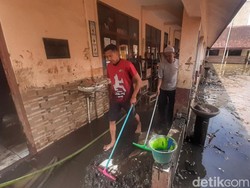 Ujian di SDN Baturengat 01 Bandung Ditunda gegara Banjir Lumpur