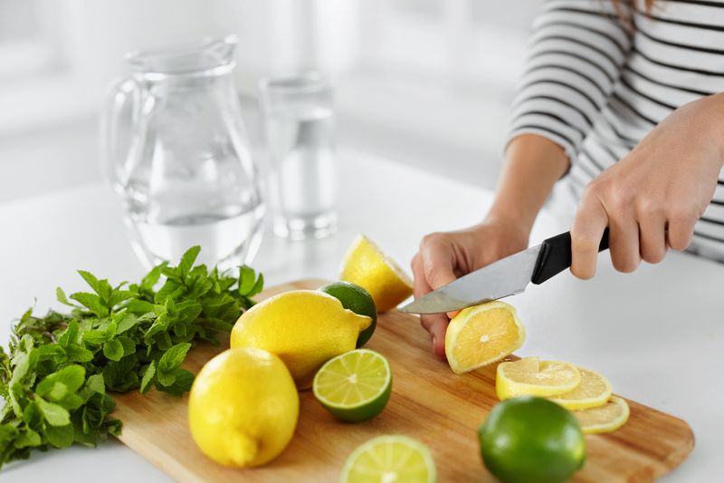 manfaat lemon dan jeruk nipis