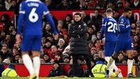 Chelsea. Mauricio Pochettino mulai dispekulasikan masa depannya. Dan mengingat keterikatan Mourinho dengan Chelsea, mulai ada spekulasi yang berspekulasi mengenai potensi periode ketiga the Special One di London Biru. Foto: OLI SCARFF/AFP