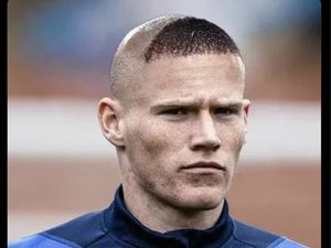 Meme MU Sikat Chelsea, Diam-diam Dekati City!