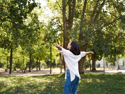 Mindful Walking/ Foto: freepik.com/benzoix