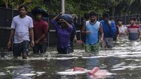 Penampakan Banjir Akibat Badai Terjang India, 13 Orang Tewas