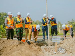 2,2 Juta Pohon Ditanam di Gresik Saat Peringatan Hari Bakti PUPR