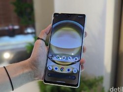 Kualitas Mewah-Tahan Banting, Sharp Hadirkan Aquos R8s