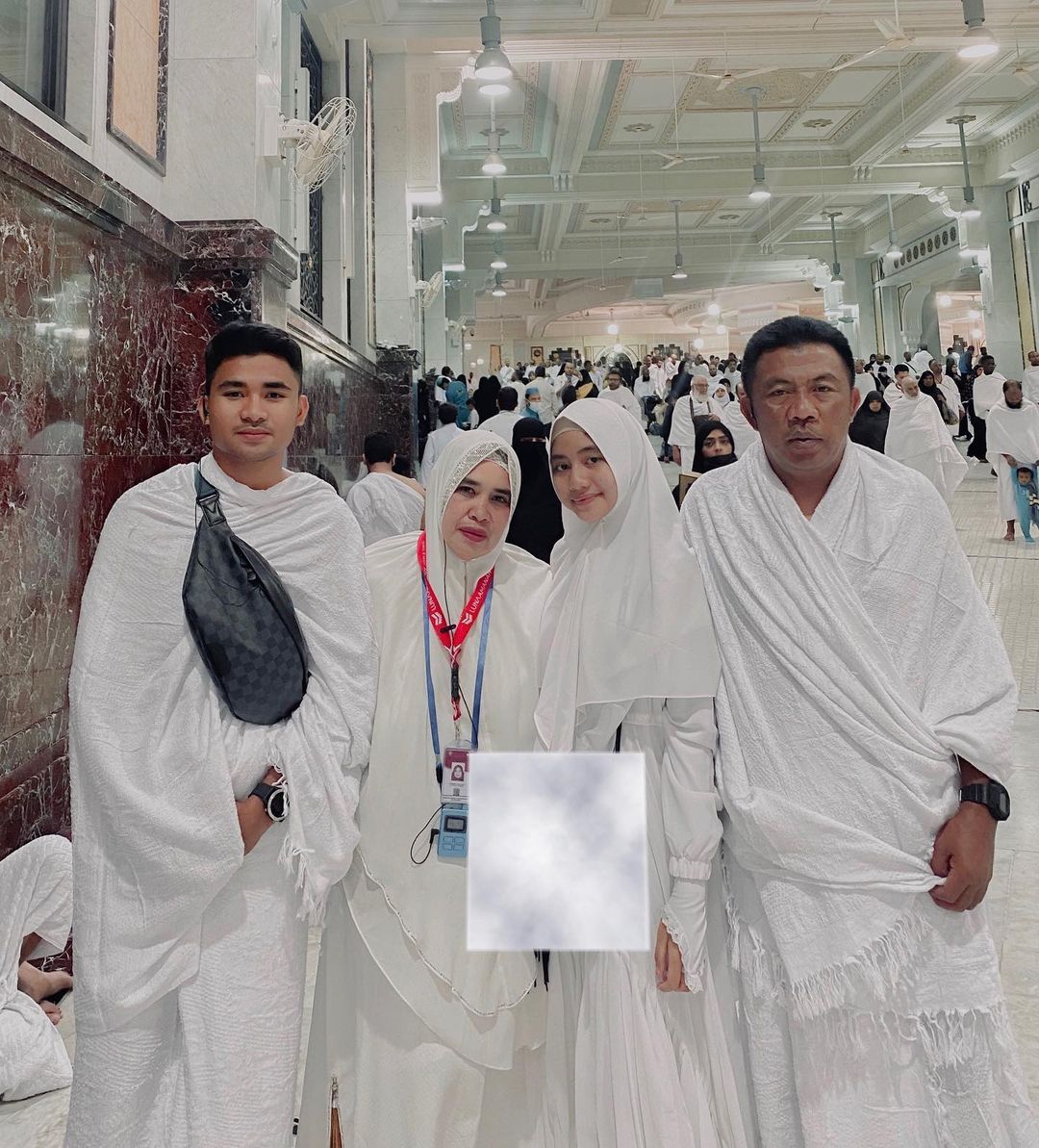 Asnawi Bahar dan Sang Adik