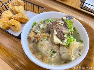 Bakso Bara: Gurih Nikmat! Bakso Malang Tanboy Kun Pakai Gorengan Bakso Bara: Gurih Nikmat! Bakso Malang Tanboy Kun Pakai Gorengan
