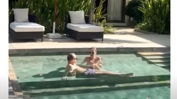 7 Foto Bulan Madu BCL & Tiko di Bali, Pasutri Baru Pamer Kemesraan