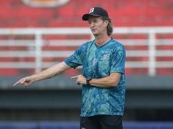 Hasrat Pieter Huistra Bawa Borneo FC Kokoh di Puncak Klasemen