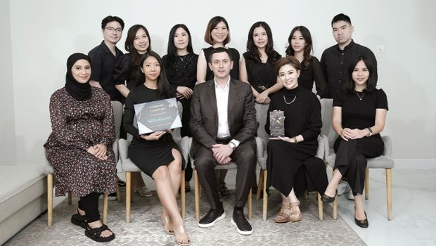 Dermaster Klinik Indonesia Raih Penghargaan Pengguna APTOS Terbanyak Dermaster Klinik Indonesia Raih Penghargaan Pengguna APTOS Terbanyak
