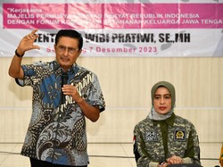 Dicurhati Harga Gula Naik, Fadel Muhammad: Saya Akan Telepon Mendag