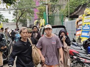 Fatih Unru Tiba, Jenazah Yayu Unru Diberangkatkan ke TPU Kampung Kandang