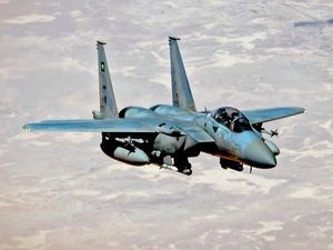 Spek Jet Tempur F-15 Arab Saudi yang Jatuh Dua Kali Dalam Sebulan Spek Jet Tempur F-15 Arab Saudi yang Jatuh Dua Kali Dalam Sebulan