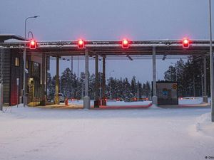 Kebijakan Finlandia Tutup Perbatasan dengan Rusia Picu Protes