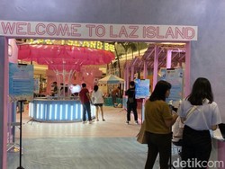 Senangnya Bella Bisa Karaoke Bareng Gangga di Laz Island Surabaya