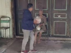 Bantuan Ditukar Setelah Difoto, Ini Kata Dinsos Bantuan Ditukar Setelah Difoto, Ini Kata Dinsos