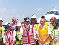 Bandara Dhoho Bisa Jadi Embarkasi Haji? Ini Jawaban Menhub