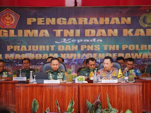 Panglima TNI-Kapolri Beri Pengarahan ke Anggota TNI-Polri di Papua