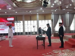 Azhari Tambunan Nyaleg, Wabup Deli Serdang Dilantik Jadi Bupati Defenitif