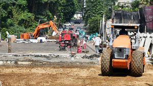 Melihat Progres Pembangunan Jembatan Otista Bogor