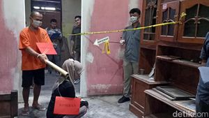 Potret Rekonstruksi Handono Habisi Fitriani Lalu Kubur di dalam Rumah