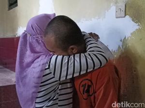 Momen Handono Dipeluk dan Minta Maaf ke Kakaknya usai Jalani Rekonstruksi Momen Handono Dipeluk dan Minta Maaf ke Kakaknya usai Jalani Rekonstruksi