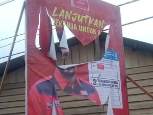 Anggota DPR Aceh Minta Polisi-Bawaslu Ungkap Perusak APK Miliknya Anggota DPR Aceh Minta Polisi-Bawaslu Ungkap Perusak APK Miliknya