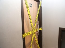 Bareskrim Segel Klub Malam di Bandung, Ratusan Botol Miras Disita