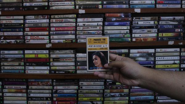 Berburu Kaset Musik Lawas di Blok M