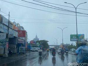 Cuaca Makassar, Maros, Gowa Besok 25 Oktober 2025: Waspada Hujan Siang-Sore! Cuaca Makassar, Maros, Gowa Besok 25 Oktober 2025: Waspada Hujan Siang-Sore!