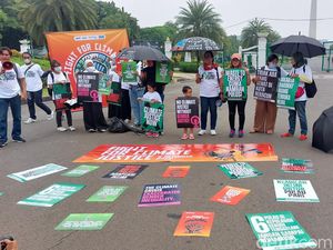 Demo Depan Istana, Koalisi Masyarakat Kritik soal Kehadiran RI di COP28 Demo Depan Istana, Koalisi Masyarakat Kritik soal Kehadiran RI di COP28