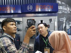 Mengunjungi Manufacturing Expo 2023
