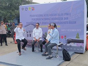 Bupati Bogor Minta Menhub Bangun Flyover di Puncak untuk Urai Macet Bupati Bogor Minta Menhub Bangun Flyover di Puncak untuk Urai Macet